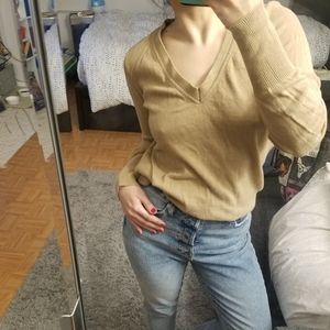 V neck sweater